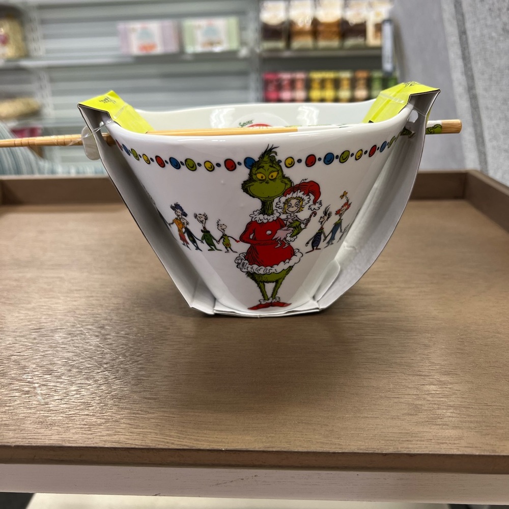 The Grinch Ramen bowl